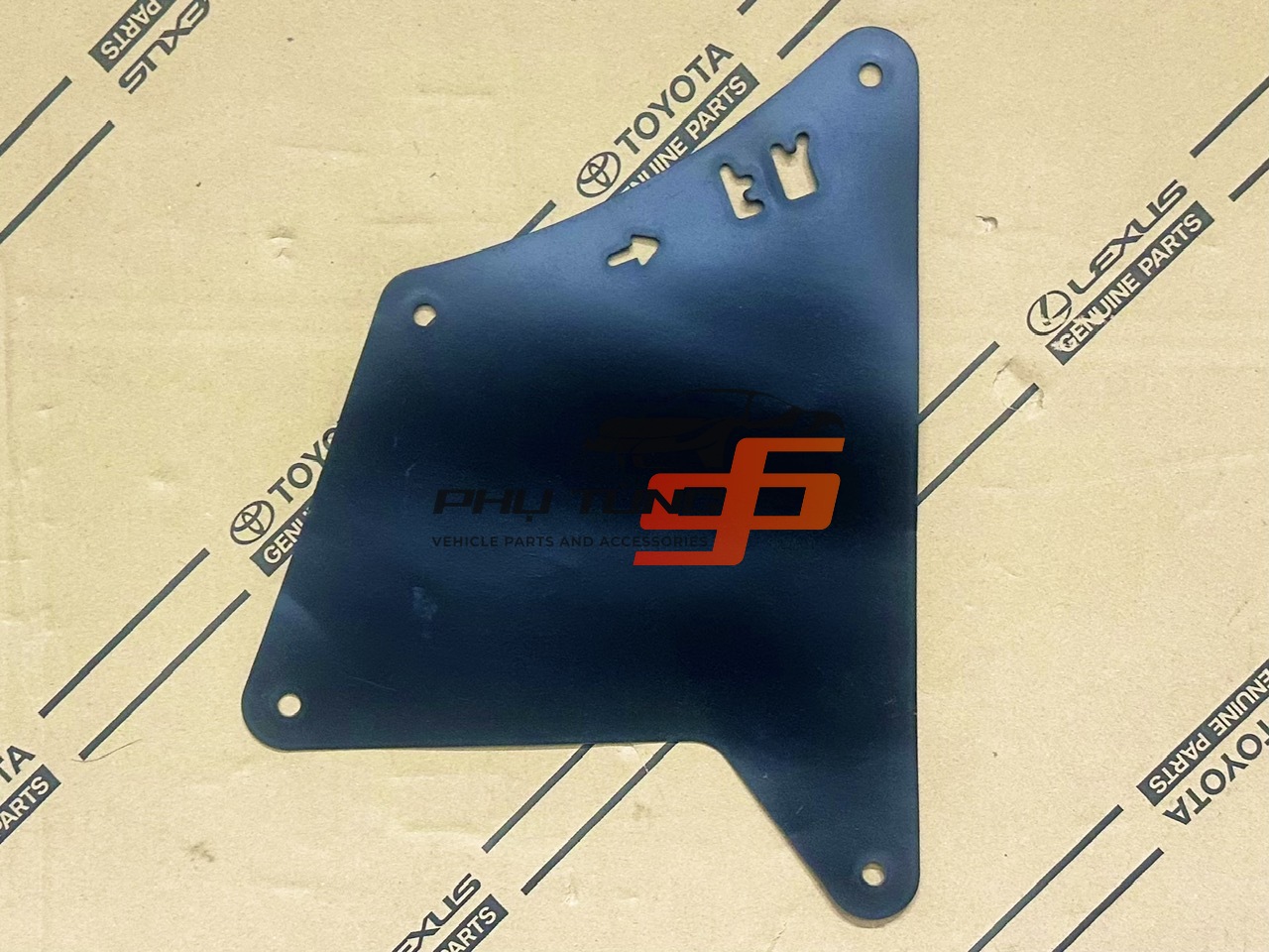 53735-35150  Miếng che chắn bùn vách khoang động cơ Prado