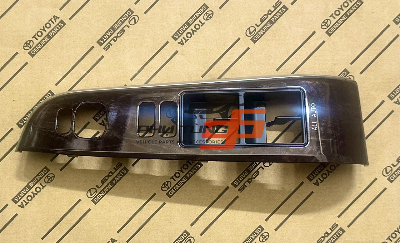 74232-06550-E0  Ốp công tắc lên kính tổng Camry 2018