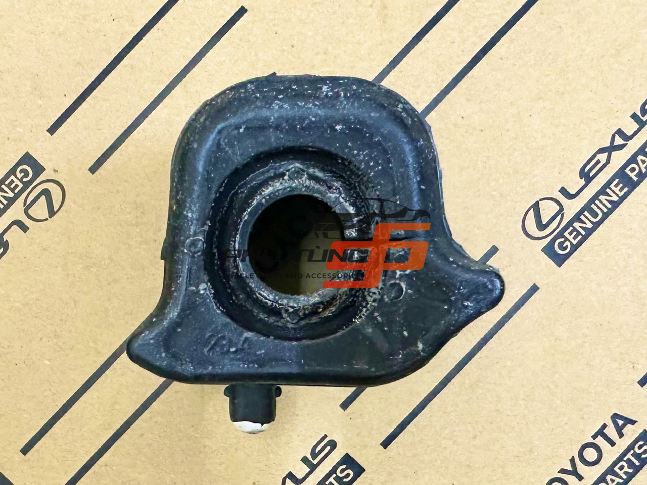 48815-42090  Cao su cân bằng trước RAV4 LH