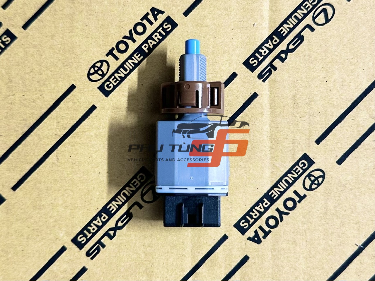 84340-09260 Công tắc đèn phanh Fortuner