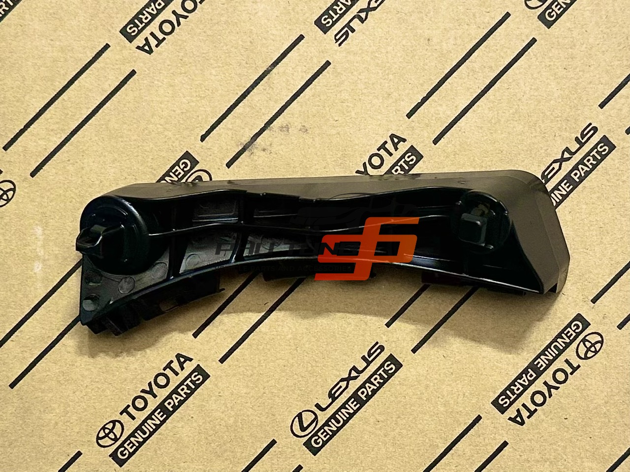 52536-50060  Giá bắt ba đờ xốc trước Lexus LS460 LH