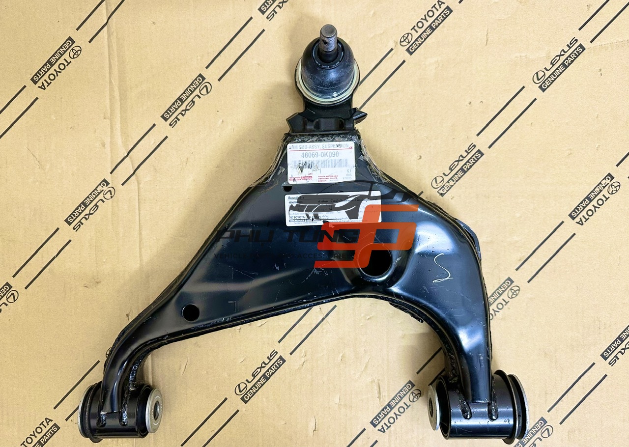 48069-0K090  Càng A dưới Hilux-Fortuner 2017 LH