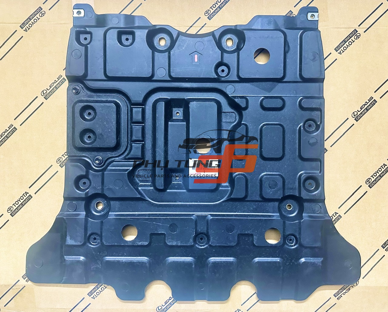 51420-60070  Chắn bùn gầm máy giữa LandCruiser - LX570 2015