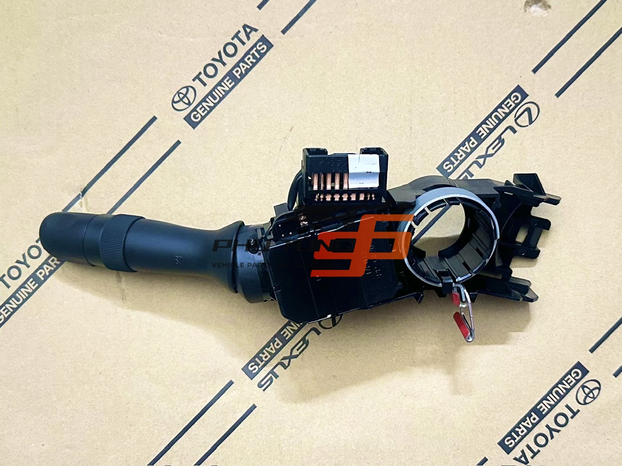84140-0K121	Công tắc Facos Fortuner