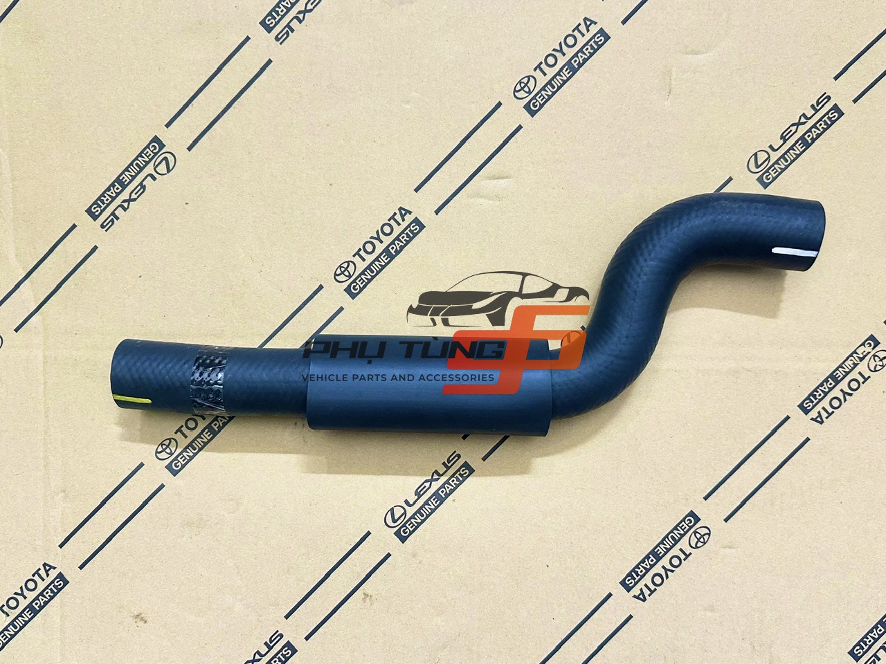 16571-0A050 Cút nước trên Camry 1MZ 2002-2004