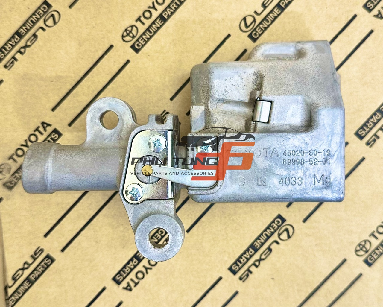 45020-60830  Hộp khóa vô lăng Land Cruiser 2019