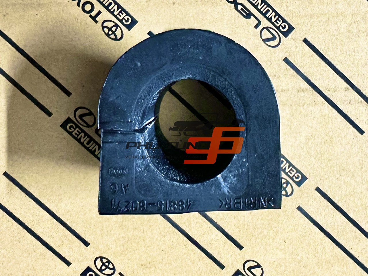 48815-60271  Cao su cân bằng trước LX570