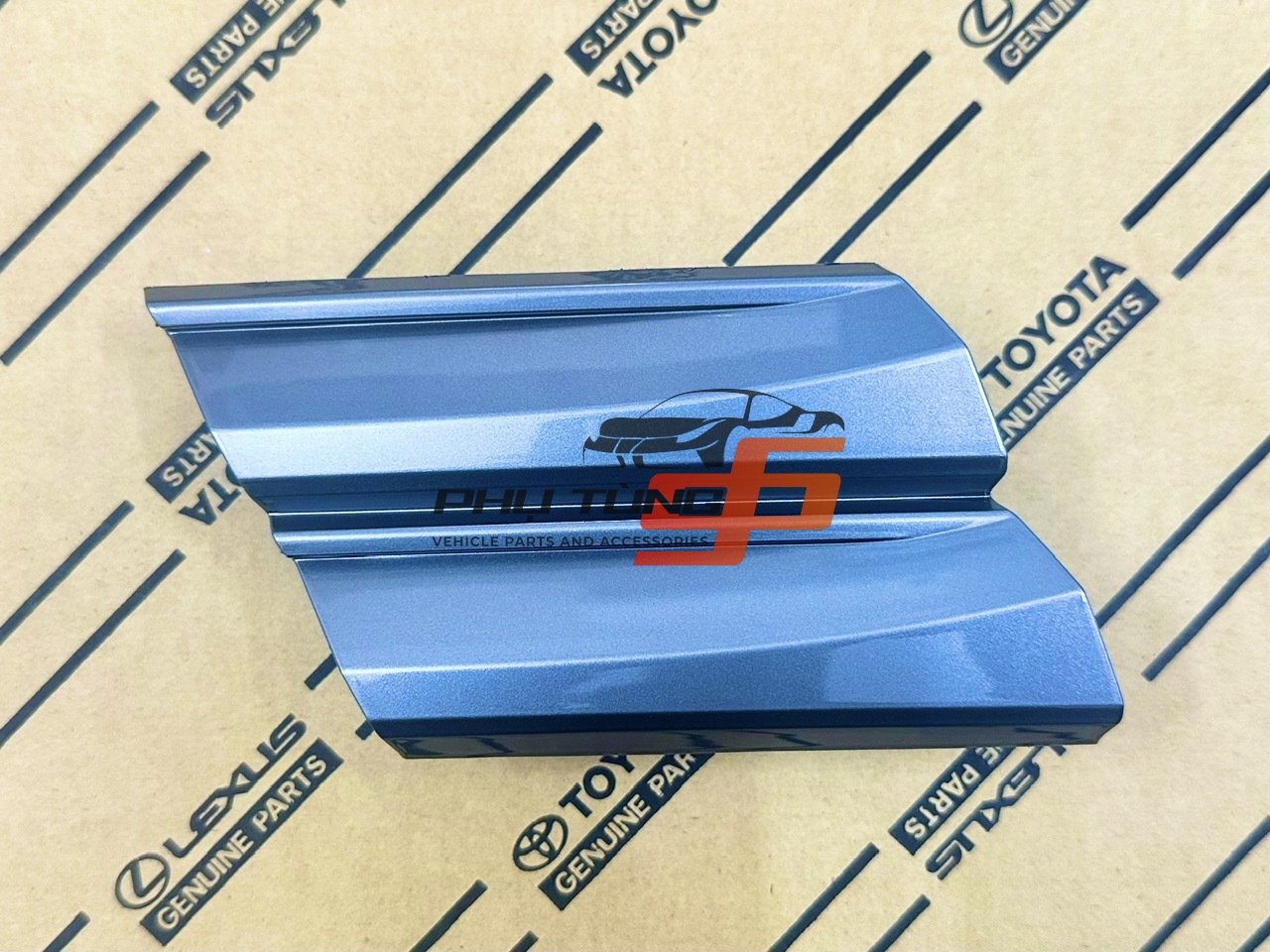 53128-06080  Nắp đậy lỗ móc kéo Camry 2019